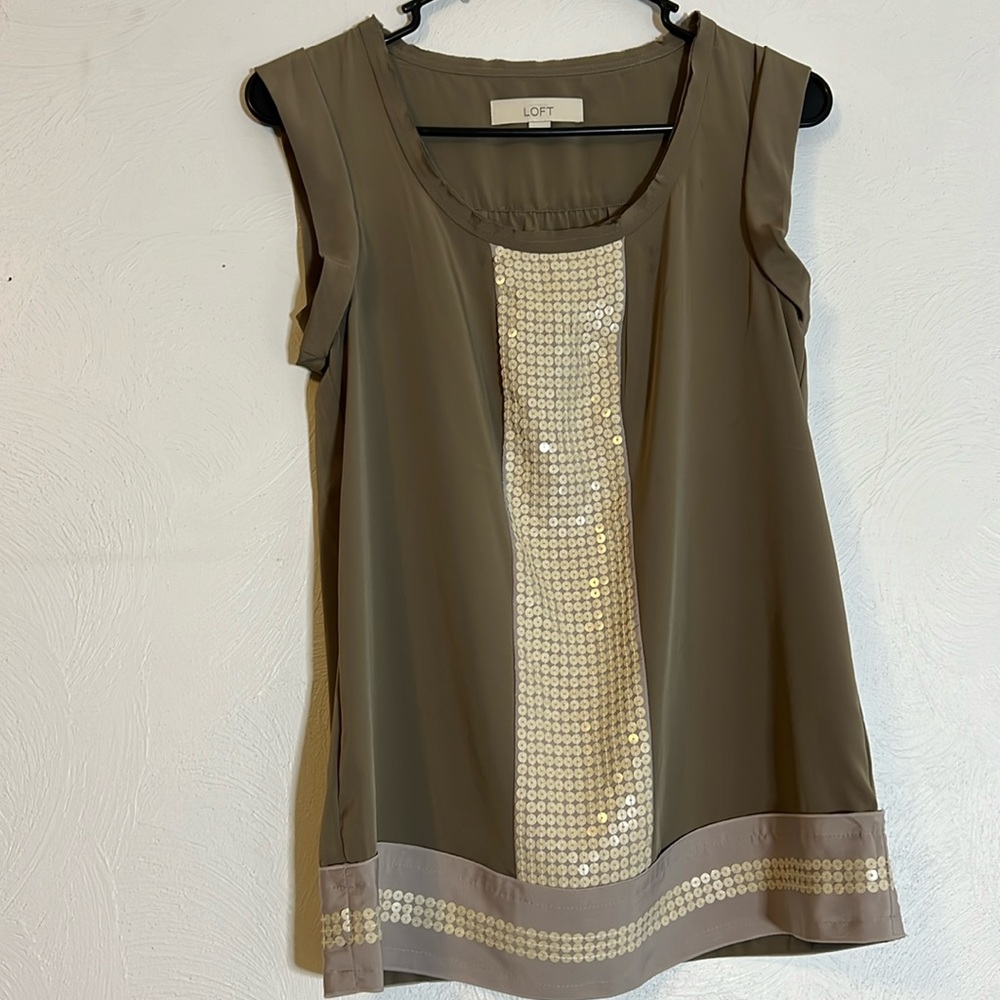 Loft sleeveless blouse